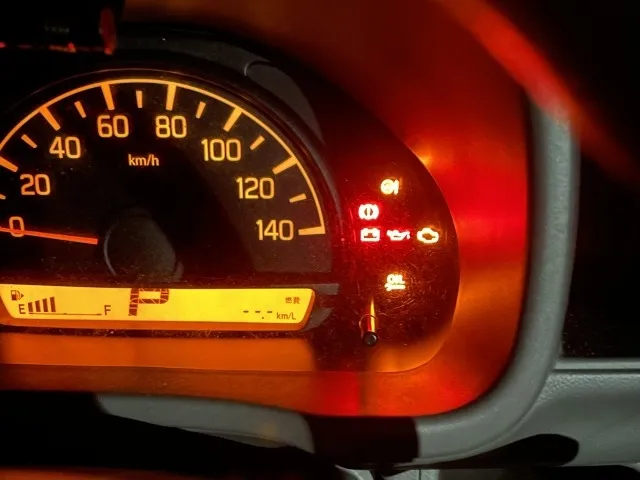 ハイブリッドバッテリーの警告灯は交換のサイン？